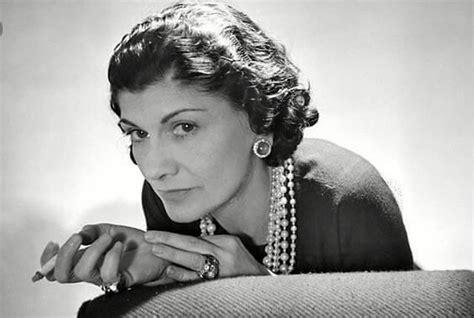 biographie gabrielle bonheur chanel|when was coco chanel founded.